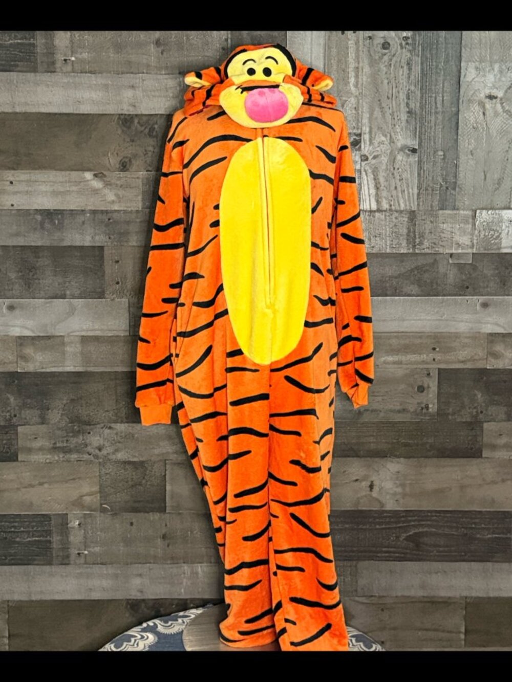 Winnie the Pooh Tigger onesie costume small tiger loungewear Halloween pajamas